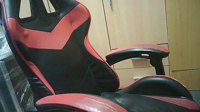 Snapshot of Javier_bear chatting on 09.19.25 Javier bear online show from 09.19.25