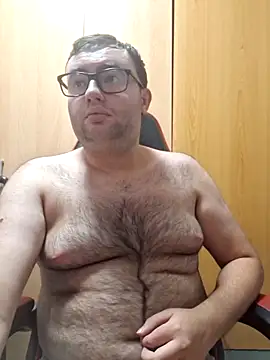 Snapshot of Javier_bear chatting on 09.23.25 Javier bear online show from 09.23.25