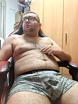 Snapshot of Javier_bear chatting on 09.26.25 Javier bear online show from 09.26.25