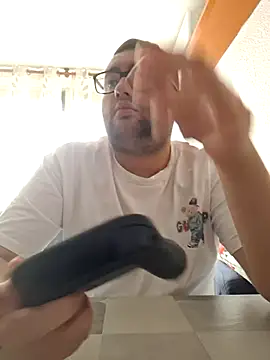 Snapshot of Javier_bear chatting on 10.02.25 Javier bear online show from 10.02.25