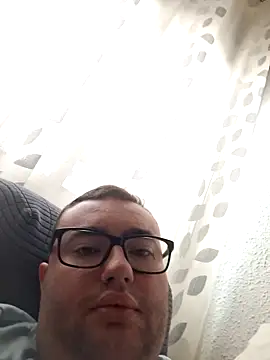 Snapshot of Javier_bear chatting on 10.07.25 Javier bear online show from 10.07.25