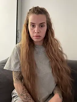 EmiliaCatalina online show from 02.23.26