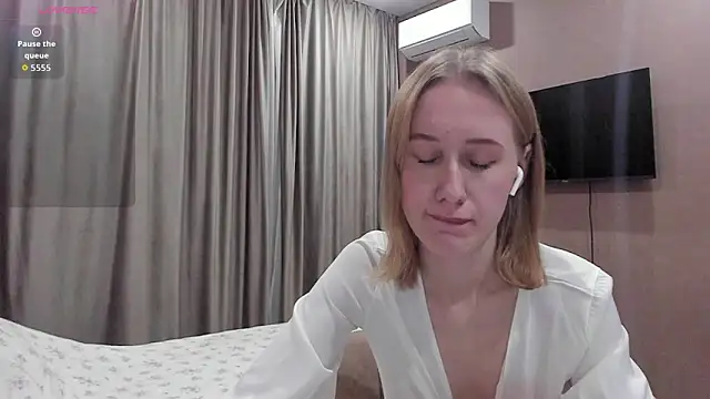 Mika Ray online show from 11.26.25