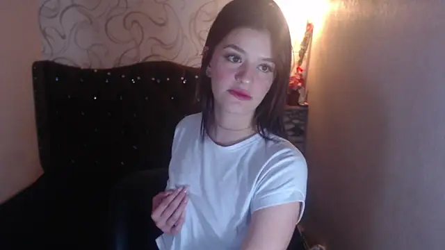 Snapshot of LiaHarryis chatting on 03.08.25 LiaHarryis online show from 03.08.25