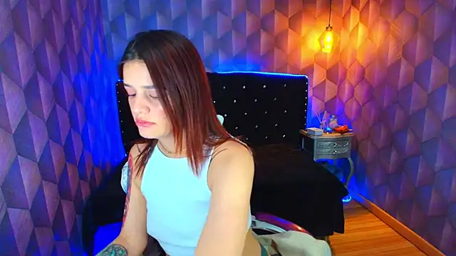 Snapshot of LiaHarryis chatting on 12.15.25 LiaHarryis online show from 12.15.25