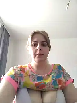 Lady nice cat online show from 03.06.25