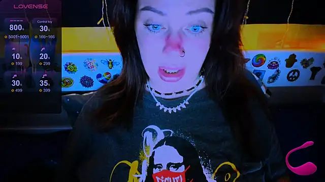 EllieOz online show from 03.21.25