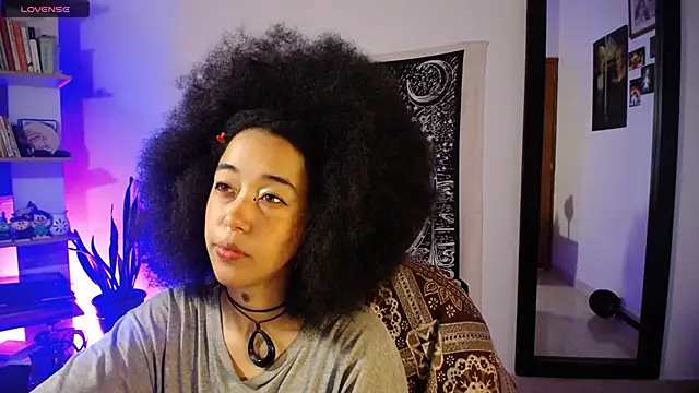 Snapshot of ela_0 chatting on 02.18.26 ela 0 online show from 02.18.26