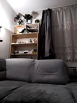 LauraBaby online show from 12.15.25