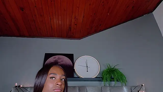 nahomi campbell online show from 01.10.26