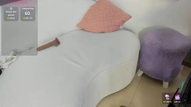 Amina hafsa online show from 12.14.25