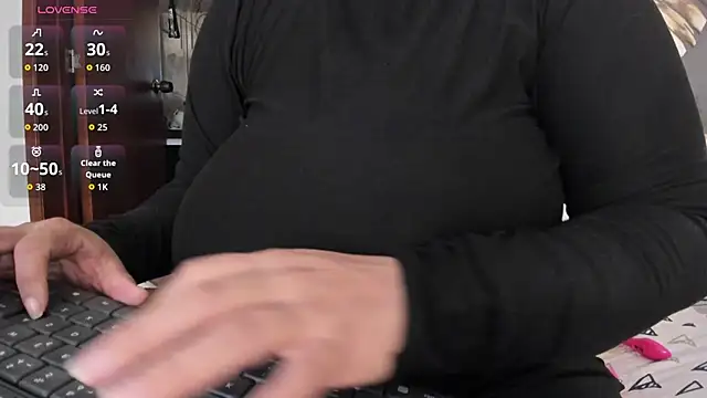 Amina hafsa online show from 04.12.26