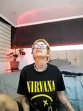 anaroman01 online show from 01.30.25