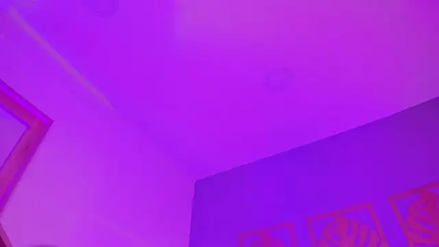 Snapshot of majo_rosse_ chatting on 05.28.26 majo rosse online show from 05.28.26