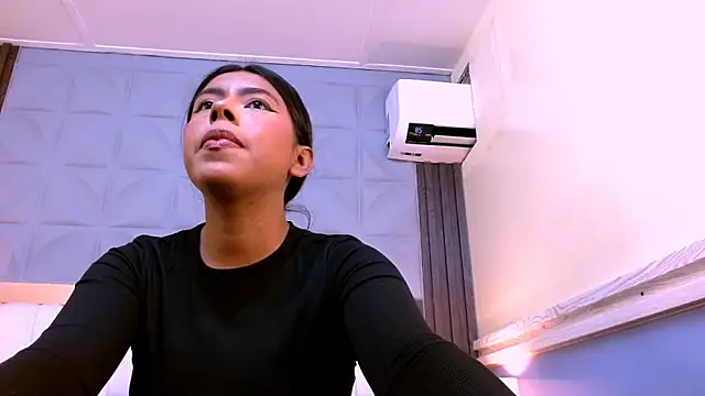 VeronicaRobles online show from 10.24.25