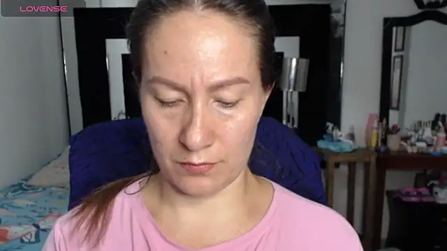 Snapshot of CATRINA-83 chatting on 03.25.26 CATRINA-83 online show from 03.25.26