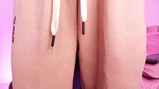 Snapshot of arl_chloee chatting on 02.05.26 arl chloee online show from 02.05.26