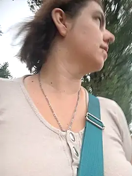 Snapshot of Jassiundich2 chatting on 09.10.25 Jassiundich2 online show from 09.10.25