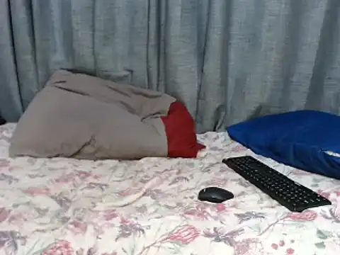 SexyCurvaceousxx online show from 12.05.24