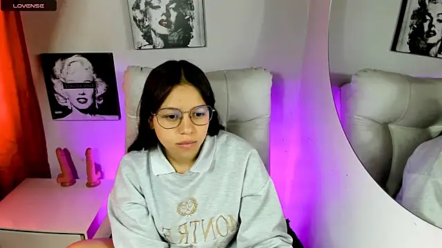 SamanthaRoldaan online show from 04.08.26