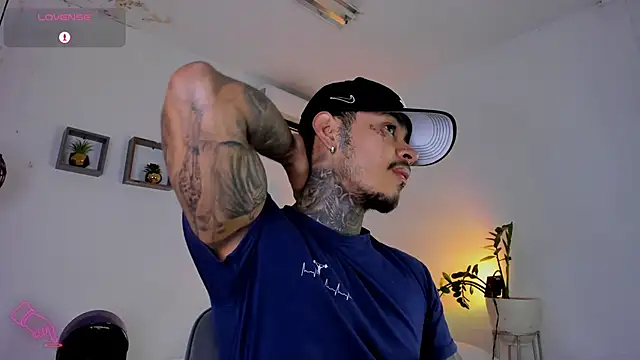 JordanSmiith  online show from 02.18.25