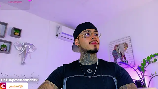 JordanSmiith  online show from 04.03.26