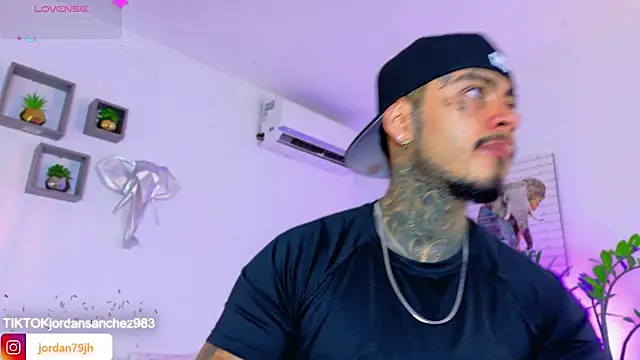 JordanSmiith  online show from 04.04.26