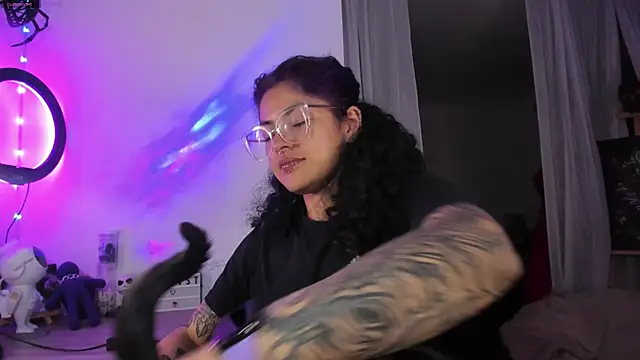 witchviolet online show from 02.19.25