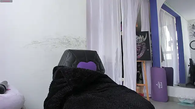 witchviolet online show from 03.09.25