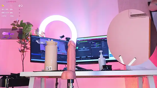 Snapshot of maykka chatting on 02.14.26 maykka online show from 02.14.26