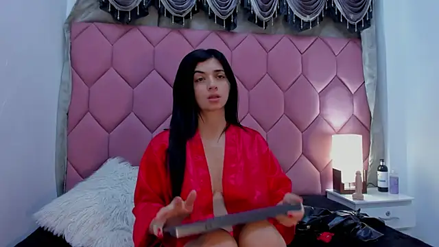 Linisprincehot69 online show from 02.15.25