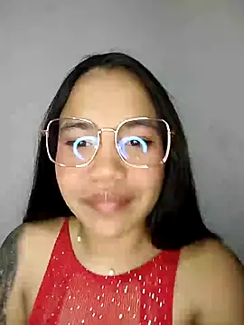 Snapshot of leila_22 chatting on 12.26.24 leila 22 online show from 12.26.24