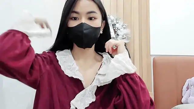 Lita-Julia online show from 01.11.25