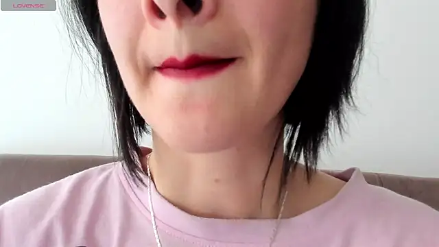 Snapshot of queen_fetish chatting on 02.12.25 queen fetish online show from 02.12.25
