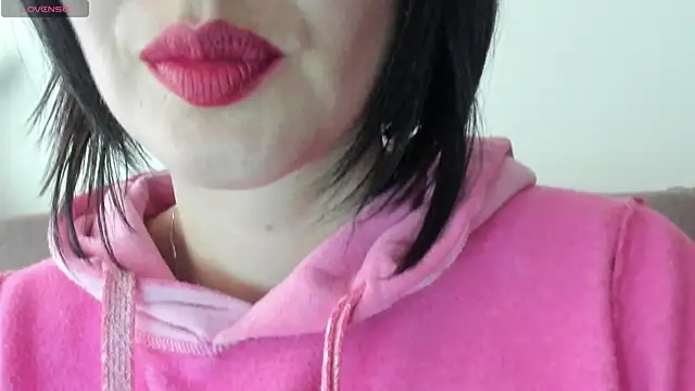 Snapshot of queen_fetish chatting on 02.26.25 queen fetish online show from 02.26.25
