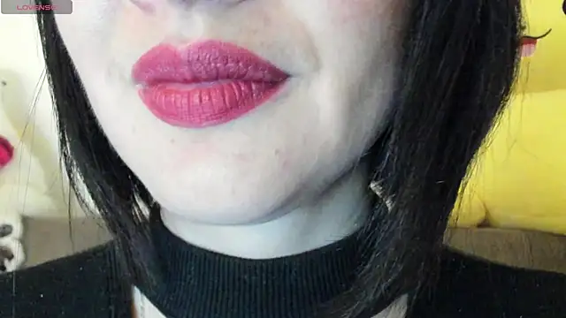 Snapshot of queen_fetish chatting on 03.12.25 queen fetish online show from 03.12.25