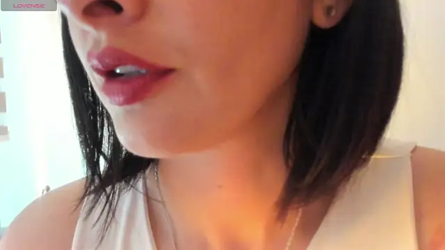 Snapshot of queen_fetish chatting on 10.09.25 queen fetish online show from 10.09.25