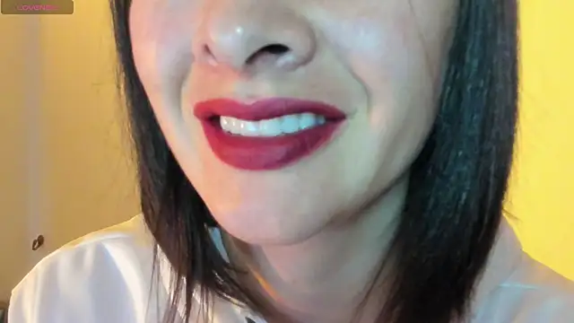 Snapshot of queen_fetish chatting on 10.14.25 queen fetish online show from 10.14.25