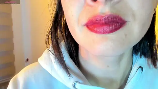 queen fetish online show from 10.30.25