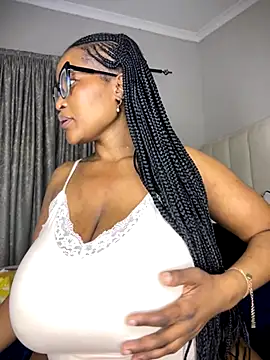 Bustygoddess32 online show from 11.29.25