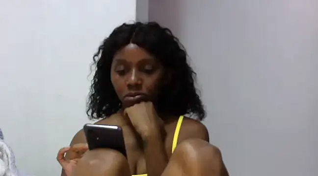 Snapshot of Sexxybella27 chatting on 02.19.25 Sexxybella27 online show from 02.19.25