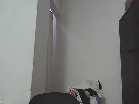 Snapshot of Sexxybella27 chatting on 11.05.25 Sexxybella27 online show from 11.05.25