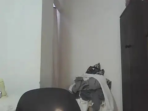 Snapshot of Sexxybella27 chatting on 11.18.25 Sexxybella27 online show from 11.18.25