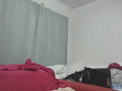 Snapshot of Sexxybella27 chatting on 02.11.26 Sexxybella27 online show from 02.11.26