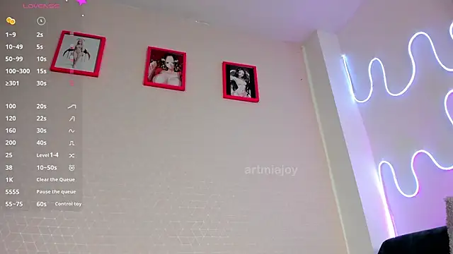 artmiaa online show from 01.08.26