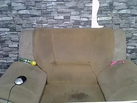 Snapshot of Naughtyy_xx chatting on 05.20.26 Naughtyy xx online show from 05.20.26