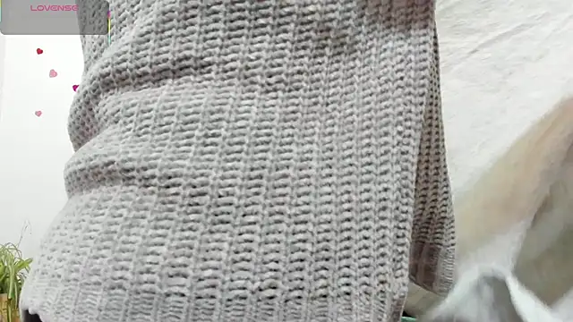 hazel 34 online show from 01.10.26