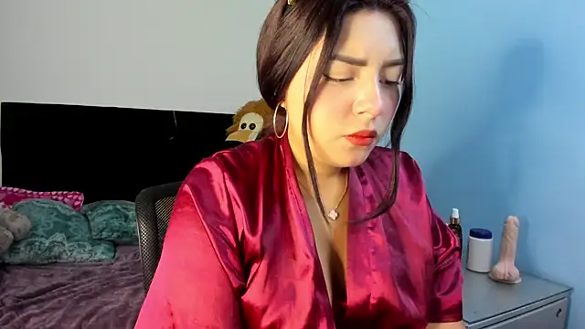 Snapshot of Charlotte_cutee18 chatting on 06.04.26 Charlotte cutee18 online show from 06.04.26
