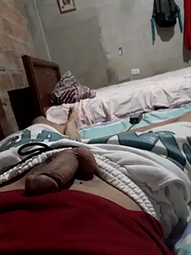 Snapshot of SwiggedThaw chatting on 09.26.25 SwiggedThaw online show from 09.26.25