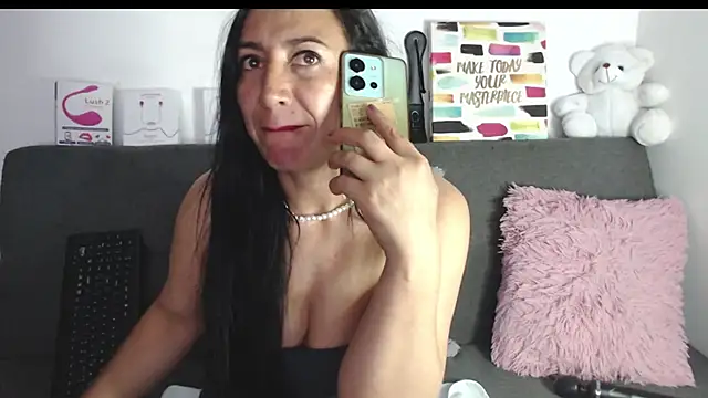 missbella1 online show from 12.11.24